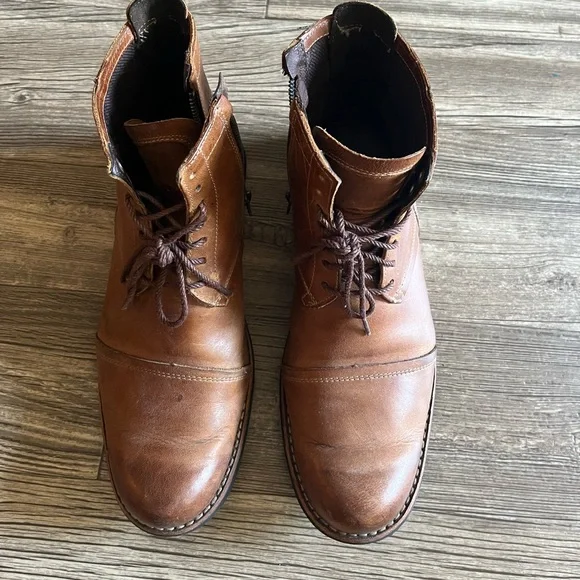 Timberland | Shoes | Timberland Boots Like New | Poshmark display picture 1